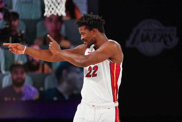 萨卡社媒晒照：重回胜利轨道！